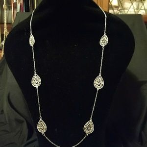 19" silver necklace w/black stones